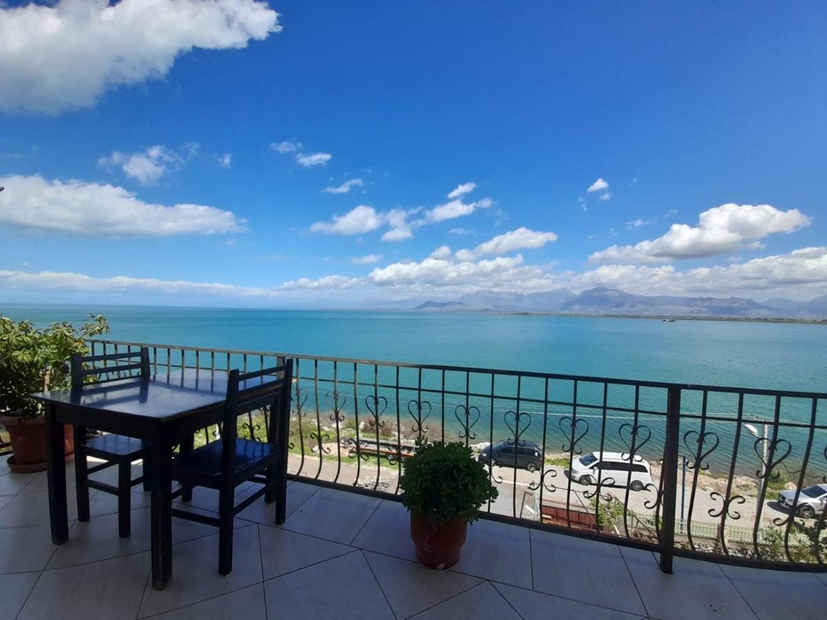 Lakefront House Široka エクステリア 写真