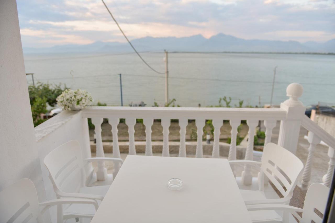 Lakefront House Široka エクステリア 写真
