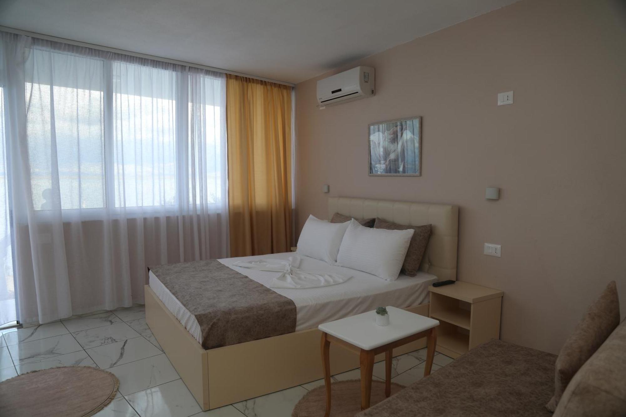 Lakefront House Široka エクステリア 写真